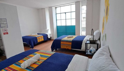 Habitación triple Confort, vistas a la ciudad