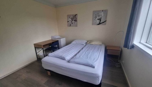 Habitación económica doble, baño privado, vistas al jardín