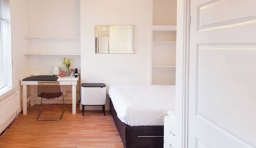 Habitación doble, baño compartido (L Room)