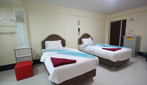 Standard Twin Room with Sofa (Hotel Zone) 