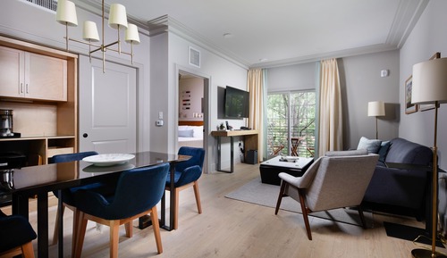 Suite, 1 cama de matrimonio grande, balcón