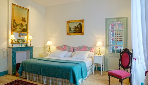 Habitación superior con 1 cama doble o 2 individuales