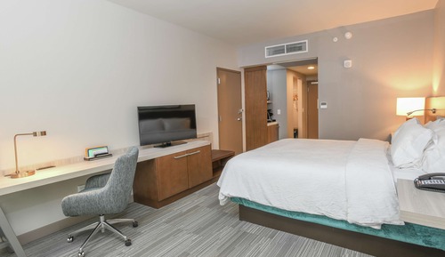 Habitación, 1 cama de matrimonio grande, accesible para personas con discapacidad, bañera