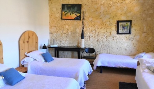 Suite familiar, baño privado, vistas al jardín (Nid)