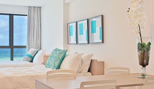 Apartament with Two Double Beds and Sea View 27° - 29° floor