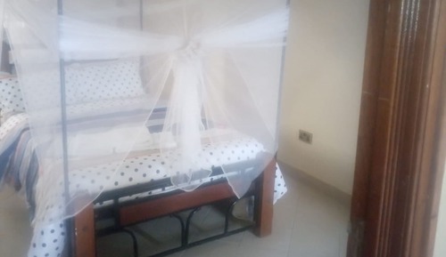 Habitación con 2 camas individuales