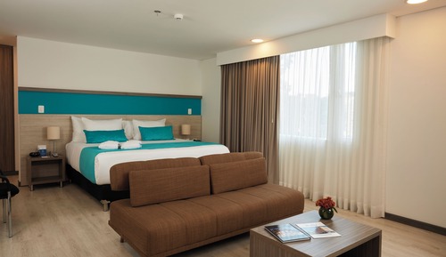 Suite estudio junior, 1 cama de matrimonio grande, vistas a la ciudad