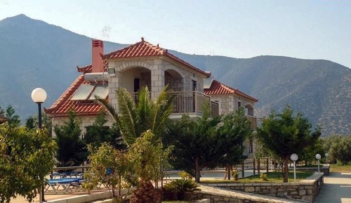 Villa familiar, 3 habitaciones, acceso a la piscina, vistas al mar
