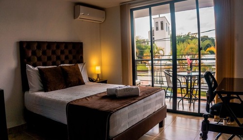 Suite, balcón