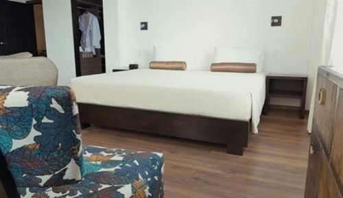 Habitación estándar con 1 cama doble o 2 individuales
