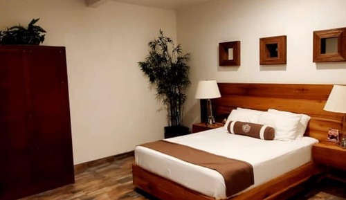 Habitación (Aaron)