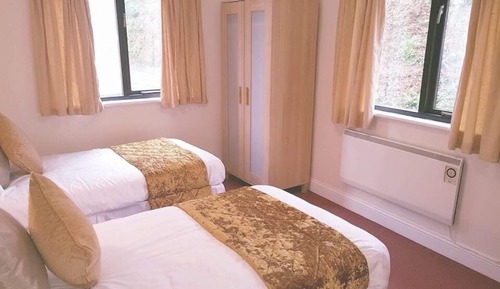 Villa familiar, 3 habitaciones, vistas al lago