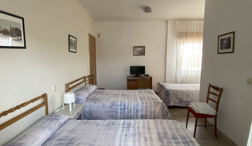 Habitación económica doble, baño privado