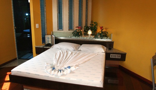 Habitación básica con 2 camas individuales, 2 camas individuales