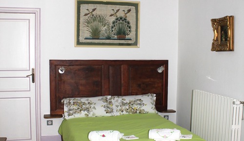 Habitación triple, vistas a la montaña