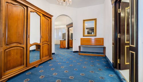 Apartamento Premier, 2 habitaciones, balcón