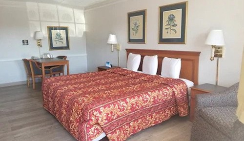 Habitación básica, 1 cama de matrimonio grande, accesible para personas con discapacidad, fumadores