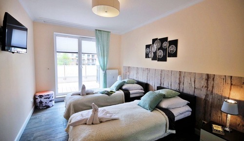 Apartamento Confort, 2 habitaciones, acceso a la piscina, vistas al patio (E107)