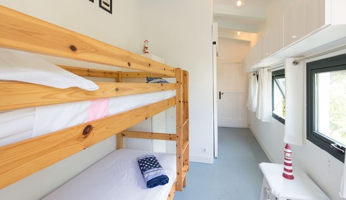 Bungalow, Litera