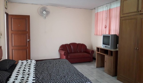 Standard Fan Room