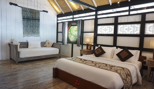 Habitación superior, frente a la playa