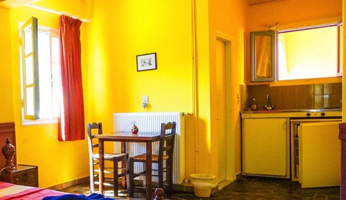 Studio, Sea View ( Sun Flower)