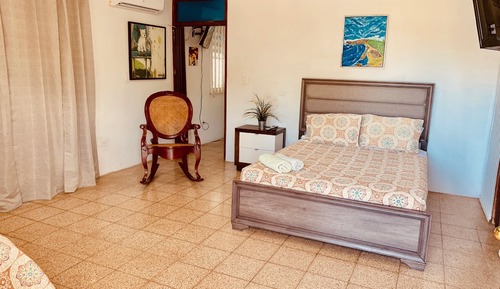 CEH 103 One Bedroom Villa / Kitchen / 1 Full & 1 Twin Size Beds, 3rd Floor