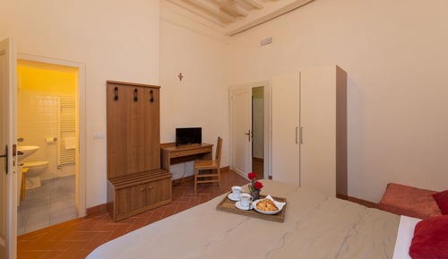 Habitación con 1 cama doble o 2 individuales, baño privado, vistas al jardín