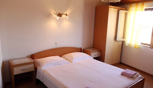 Apartamento clásico, balcón