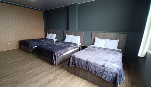 Habitación triple, vistas al mar (3 double beds)