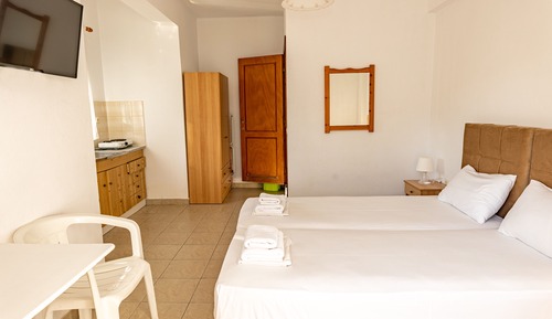 Estudio estándar, en la zona del jardín
