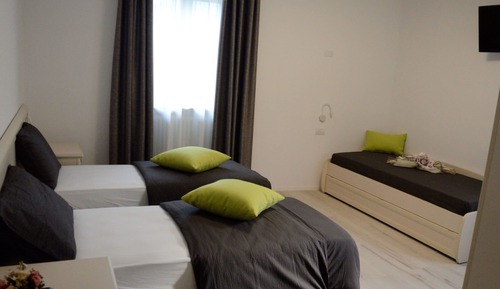 Habitación familiar (4 PAX)