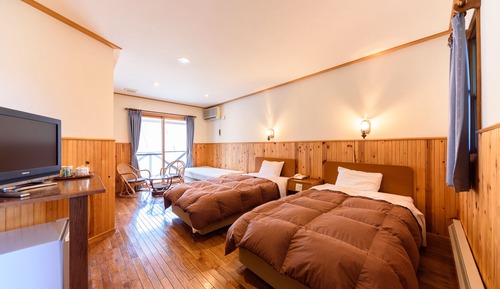 Habitación con 2 camas individuales