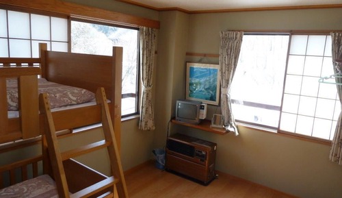 Habitación (Bunk Bed, 3 People Max Stay 6 nights)