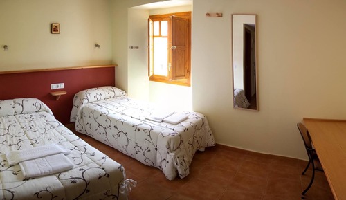 Habitación con 2 camas individuales, vistas al jardín