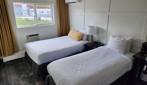 Habitación superior con 1 cama doble o 2 individuales, varias camas, no fumadores