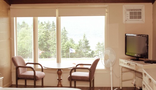 Habitación estándar, 2 camas dobles, vistas a la montaña