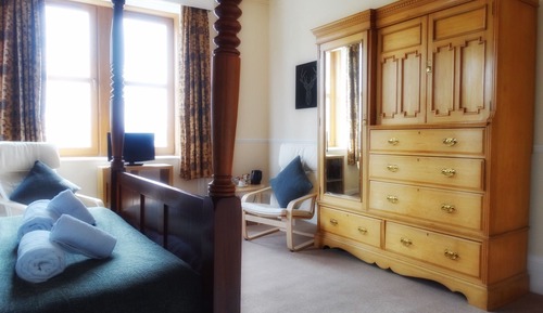 Habitación (Four Poster Number 3)