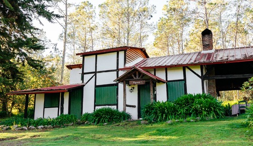 Cabaña familiar, 3 habitaciones, terraza, junto a la montaña