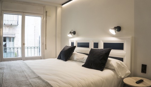 Habitación estándar con 1 cama doble o 2 individuales