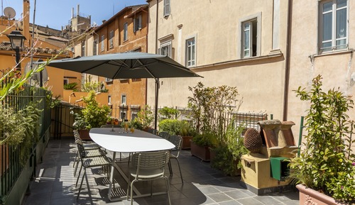 Apartamento, 5 habitaciones, terraza, en edificio anexo