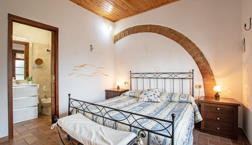 Apartamento romántico, 1 habitación, cocina, vistas a la colina
