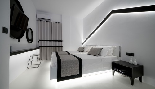 Habitación Confort con 1 cama doble o 2 individuales, 1 cama de matrimonio grande, no fumadores