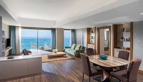 King Suite Sea View