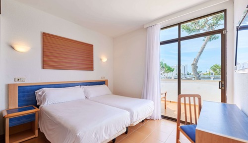 Habitación familiar, balcón