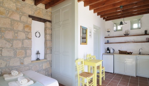 Estudio, vistas al mar (Aora)