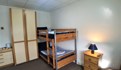 Habitación cuádruple estándar