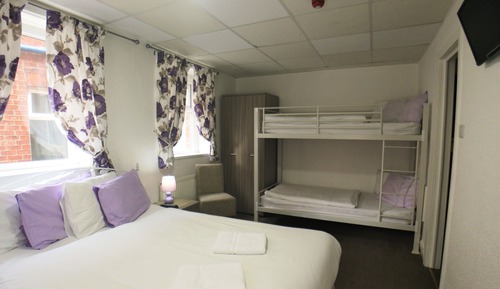 Habitación familiar, baño privado