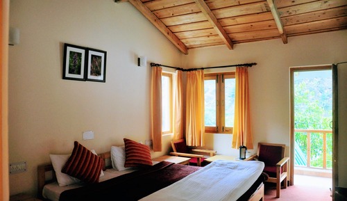 Habitación con 1 cama doble o 2 individuales, vistas al río