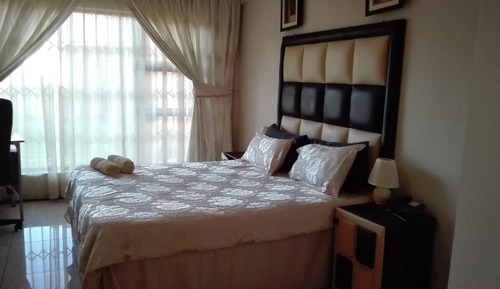 Habitación básica doble, 1 cama doble, vistas al jardín